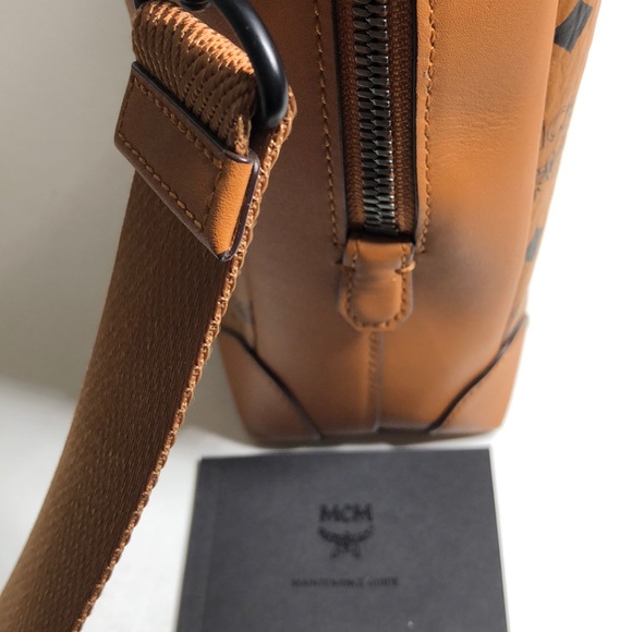 MCM cognac visetos leather computer laptop bag zippered monogramed tote - Picture 6 of 7
